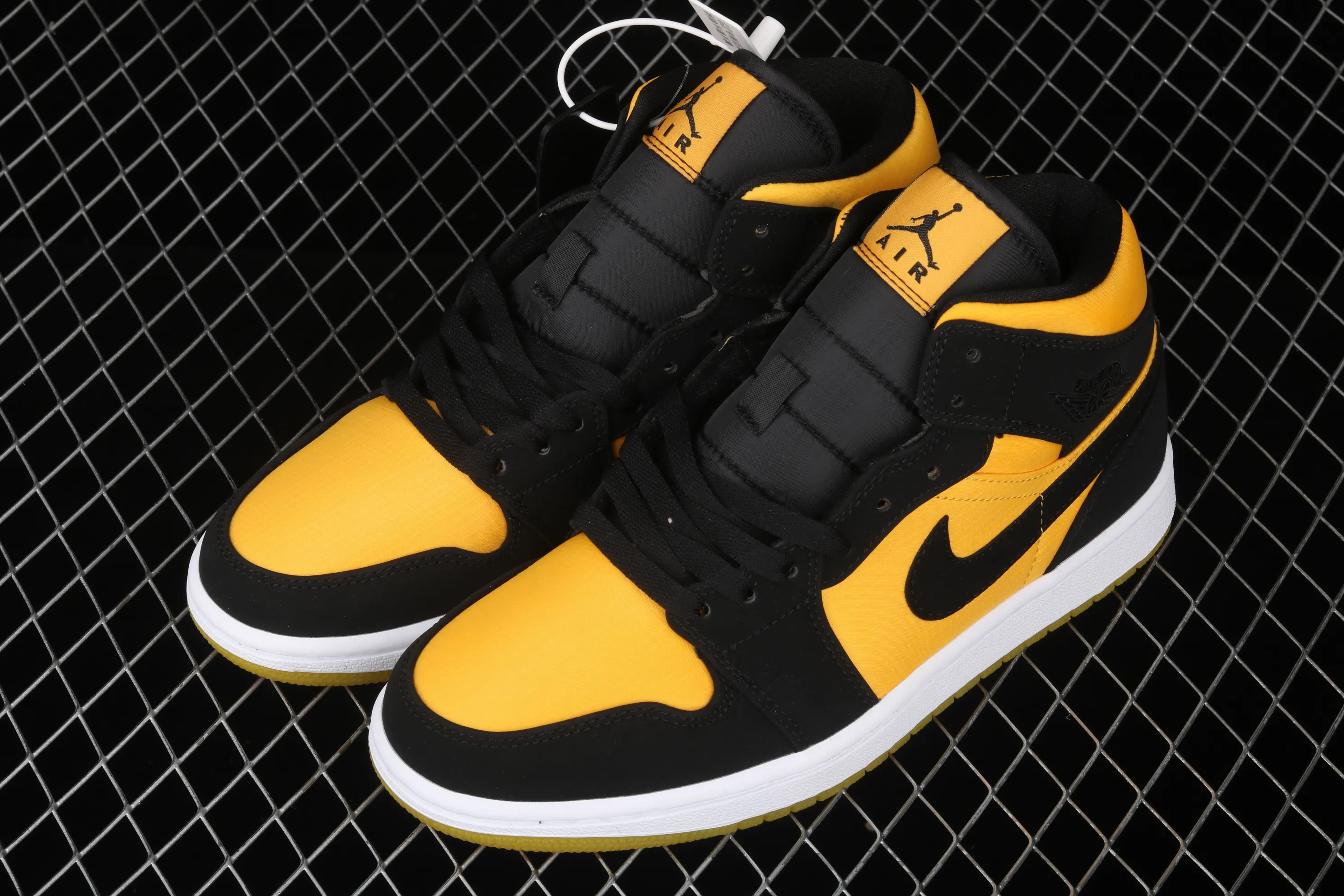 All categories Air Jordan Jordan series basketball shoes Air Jordan 1 Mid Air Jordan Mid AJ1 Joe 1 Hornet Zhongbang series basketball shoes CD6759-007